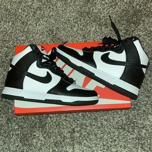 LIKE NEW HIGH TOP PANDAS